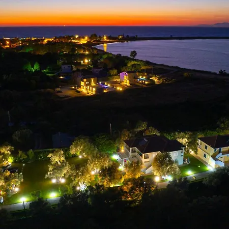 Elaia - & * Lefkada City