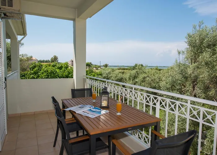 Elaia - & * Lefkáda